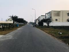 Corner 5 Marla Direct Plot Ideal Location For Sale In DHA 9 Town 0