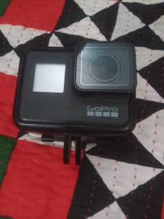 Gopro hero7 with adoptter and accessories kit