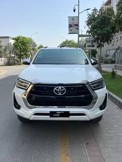 Toyota Hilux Revo 2023