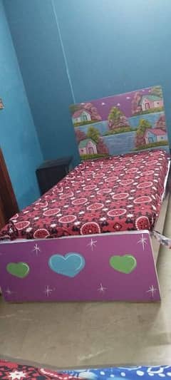 Single bed patex with mattress only a few months used