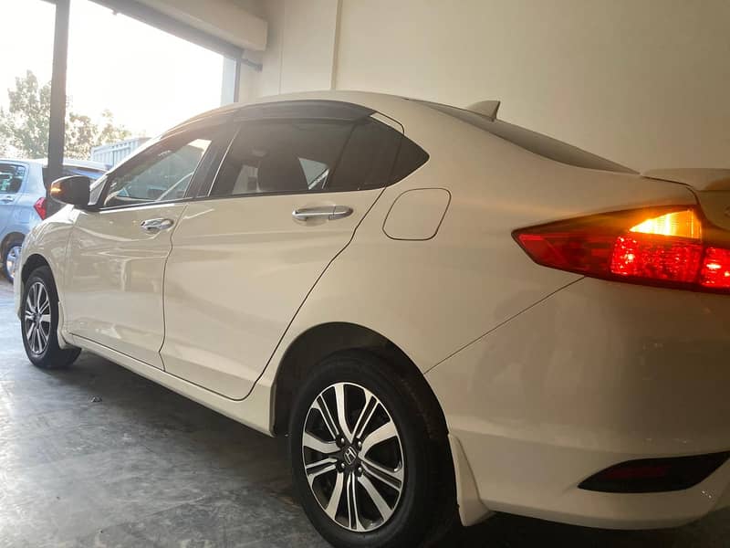 Honda City 1.5 Full option 2022 5