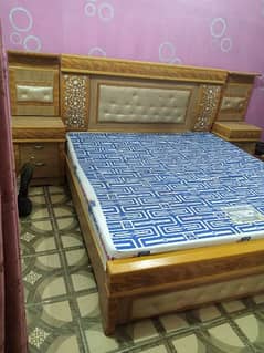 bed wooden urgent sell withmetress