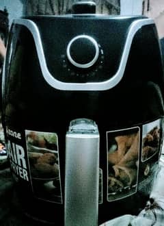 I-zone Air Fryer 5.5Litre Two Times Used With Box
