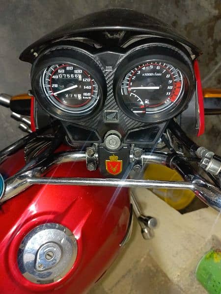 Honda CB 125F Full New Condition Security System start from Key Button 5