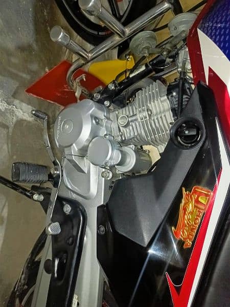 Honda CB 125F Full New Condition Security System start from Key Button 7