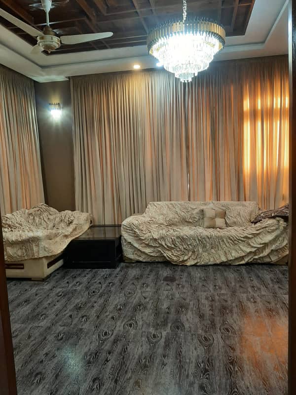 1 kanal house for rent in azmir town canal road lahore. 4