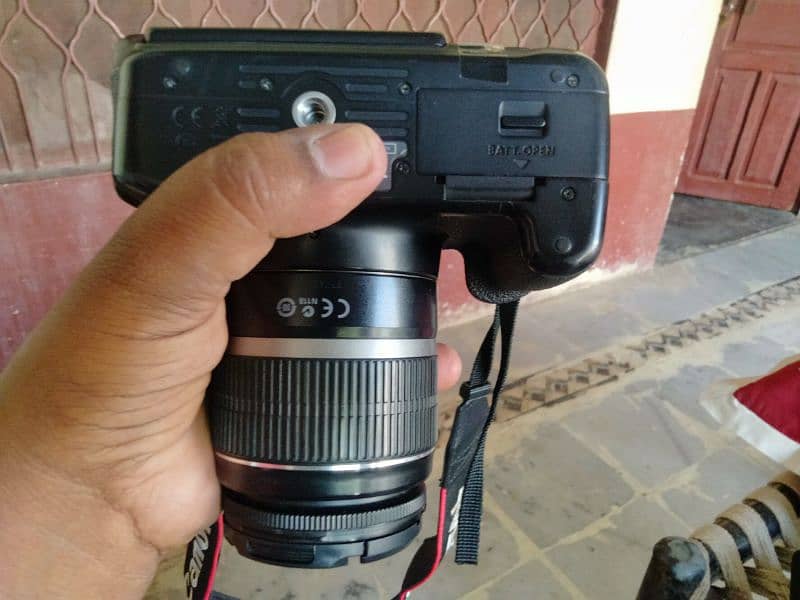 700D Camera With assesries 2 Battery & Chargers Bag For Sale 4