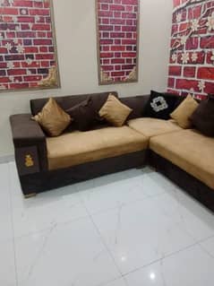 6 seater L shaped sofa with side drawer