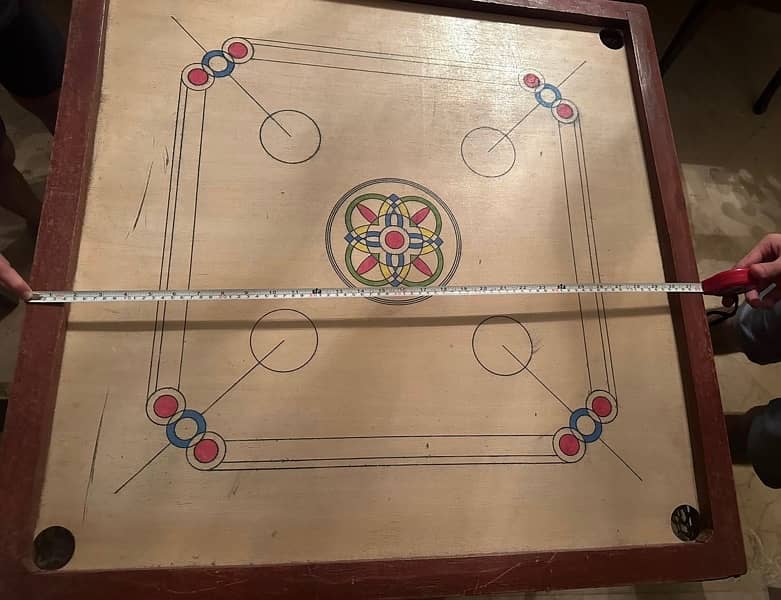 Carrom Board With Stand 4