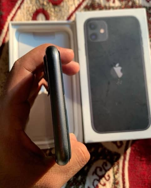 IPhone 11 with Box Jv 64GB 84 health 2