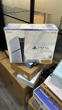 PS5 slim disc edition middle east version