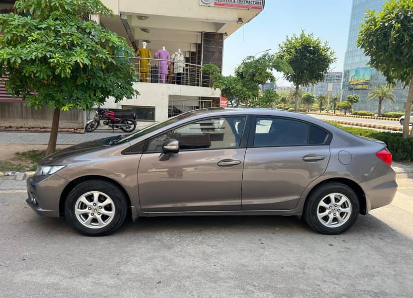 Honda Civic 2013 model full option 2