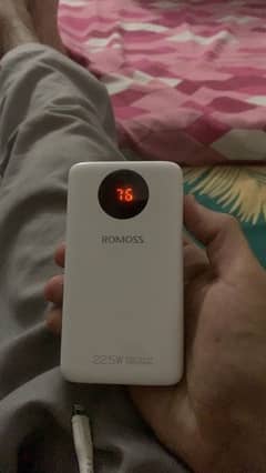 ROMOSS Power Bank. 10000 mAh, fast charging support