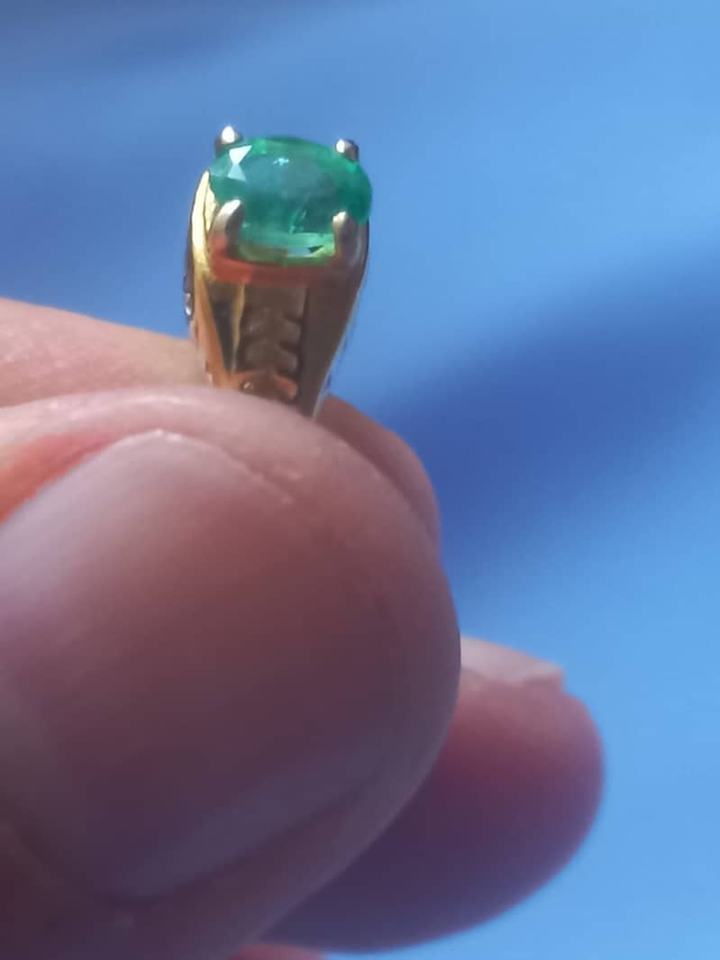 Quality Emerald Ring 4