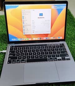 Macbook Pro 2020 with Box