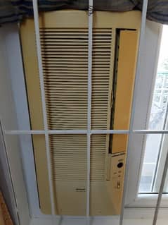 ship AC in working condition with remote
