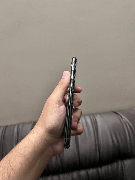 Iphone 11 pro Max Non PTA 256 GB 4