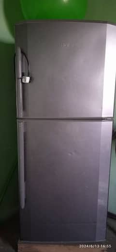 Haier fridge full size ka hai sale krna hai