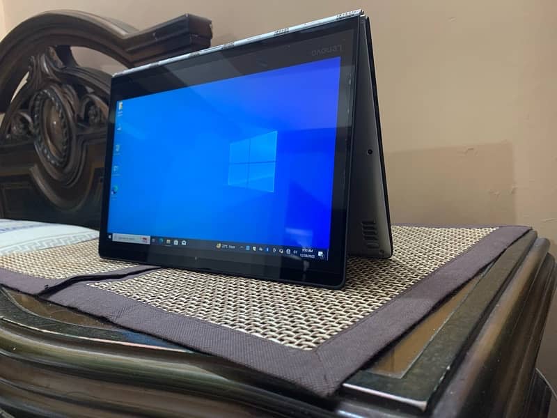 Lenovo Yoga Laptop 0