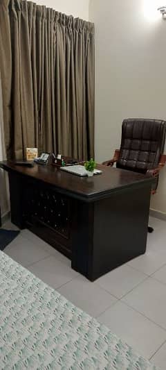 Executive Table & Chair for sale
