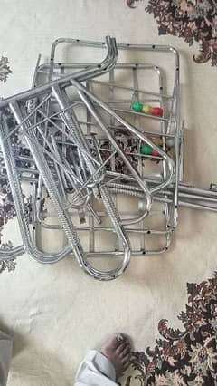 steel jhoola for babies in gud condition. .