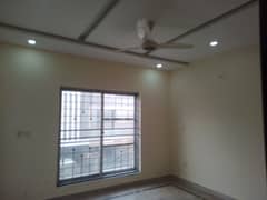 Spacious 10 Marla Upper Portion Available For rent In Paragon City
