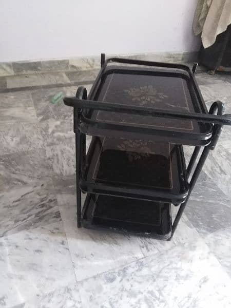 tea trolly  used without wheels 2