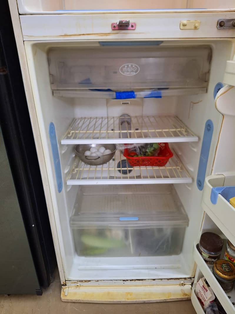 LG REFRIGERATOR 3