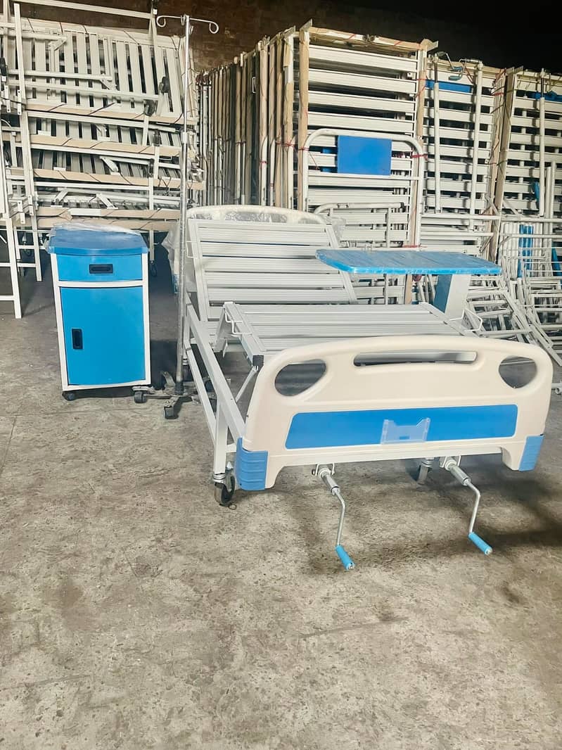 Manufacture of Hospital Furniture Patient Bed, Delivery Table, Couch 19