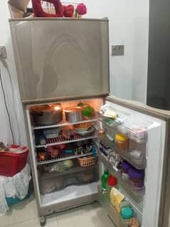 Dawlance refrigerator 2 door on working condition