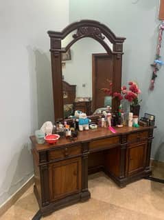 dressing table