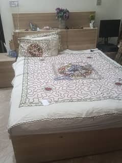 wooden bed set