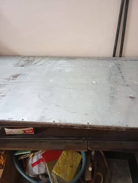 Business table for sale 4