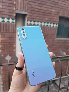 Vivo S1