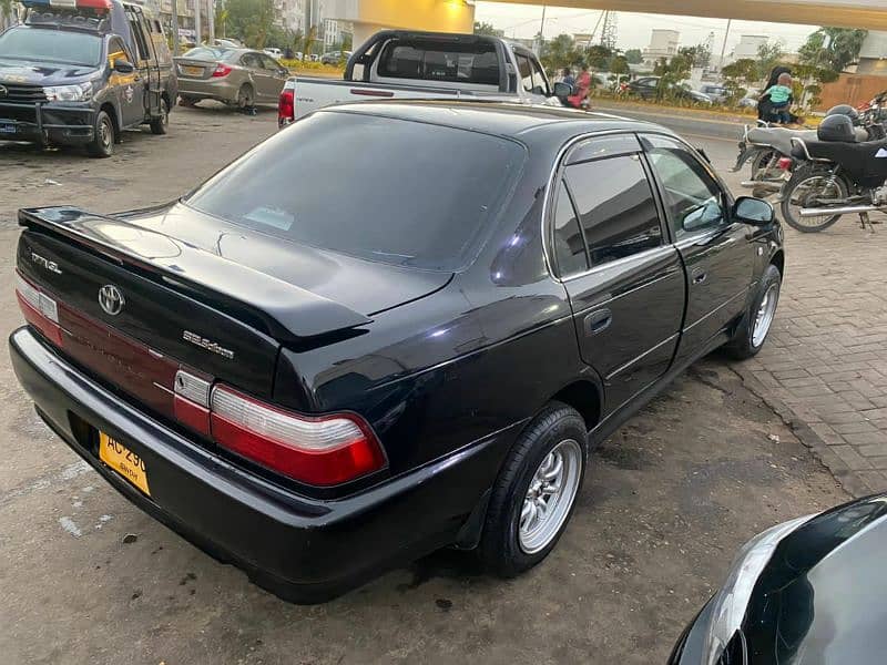 Toyota Corolla GL 1998 3