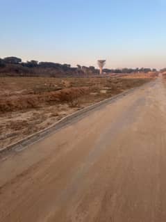 500 sq yds developed plot Road 05 sector E DHA 3 Islamabad for sale