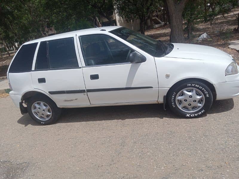 Suzuki Cultus 2012 1