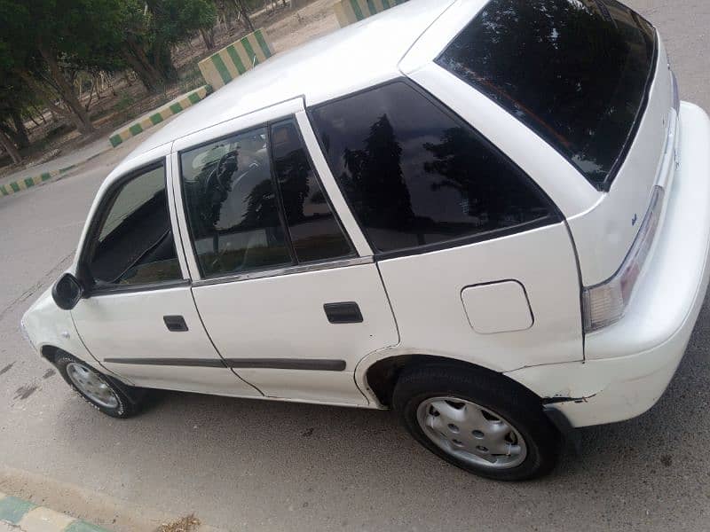 Suzuki Cultus 2012 10