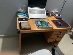 Computer Table/Desk Good condition