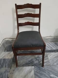 6 CHAIRS