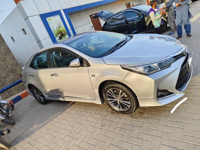 Toyota Corolla Altis Automatic 1.6 2018 3