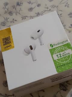 Airpods Pro 2nd Generation ( with 2 free items )