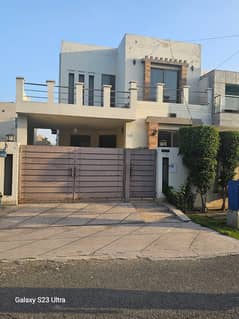 With Basement 5 Beds 10 Marla Prime Location House For Sale In Ex Air Avenue DHA Phase 8 Airport Road Lahore.