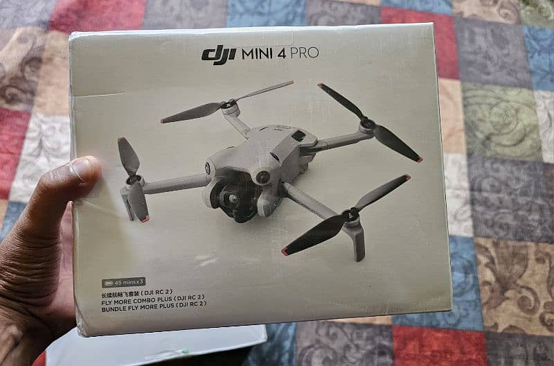 DJI Mini 4 Pro FlyMoreCombo Plus Seal Pack Non Active. 2