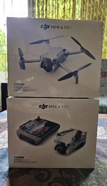 DJI Mini 4 Pro FlyMoreCombo Plus Seal Pack Non Active. 3