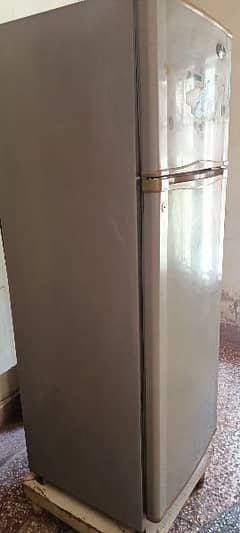 Dawlance Medium Size Refrigerator For Sale, Excellent Working