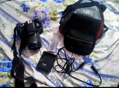 600D camera with 2 lenses