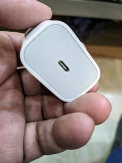 Iphone type C charger 100 percent oringal