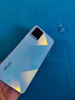vivo y21 urgent sale needs money kindly contact us serious buyer