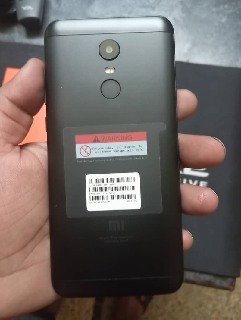 REDMI 5 PLUS 4GB RAM 64GB STORAGE WITH BOX CALL-03335635777 7